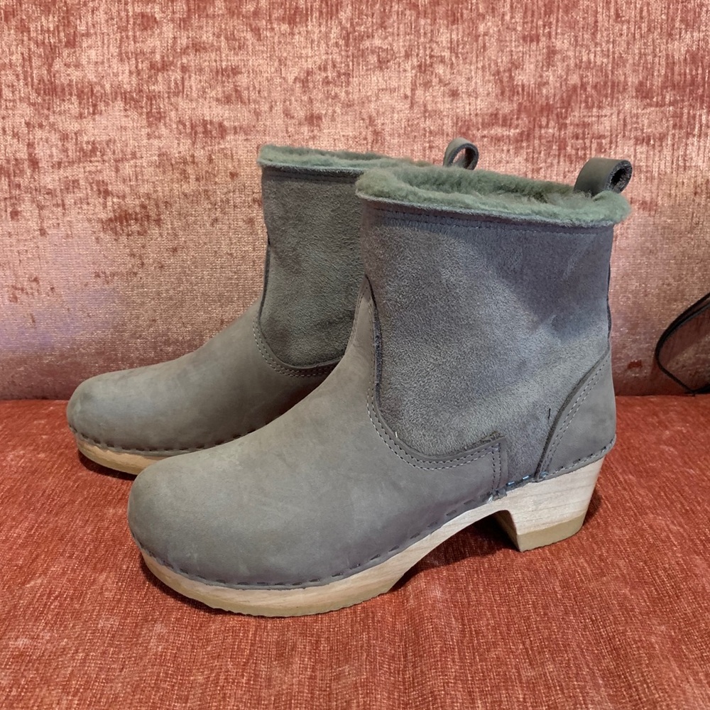 No.6 shearling clog boot